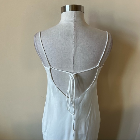 RESA White satin silk Dress - Picture 10 of 13